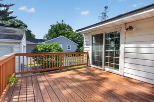5332 Quail Ave N, Crystal, MN 55429 - Photo 8