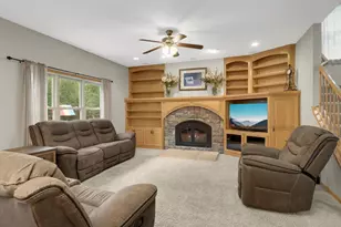 23601 Rockney St NE, Bethel, MN 55005 - Photo 10