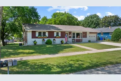 409 N Monroe Street, Minneota, MN 56264 - Photo 2