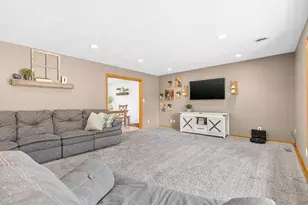 409 N Monroe St, Minneota, MN 56264 - Photo 12