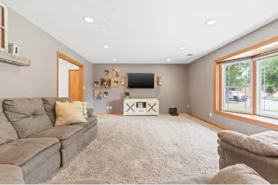 409 N Monroe Street, Minneota, MN 56264 - Photo 14