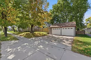 901 31st Ave N, Saint Cloud, MN 56303 - Photo 1