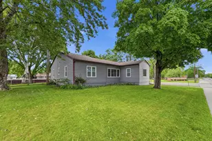 901 31st Ave N, Saint Cloud, MN 56303 - Photo 4