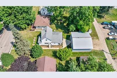 418 N Hubert Street, Ivanhoe, MN 56142 - Photo 2