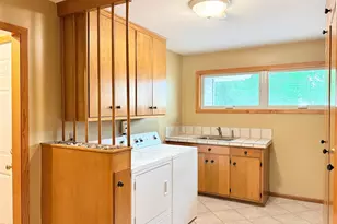 501 W College Dr, Marshall, MN 56258 - Photo 4