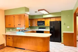 501 W College Dr, Marshall, MN 56258 - Photo 2