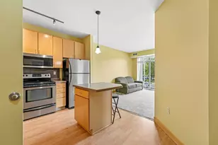 2600 University Ave SE, Minneapolis, MN 55414 - Photo 2