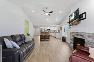 3498 Cambridge Pl, River Falls, WI 54022 - Photo 12