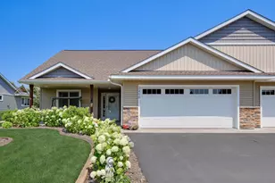 3498 Cambridge Pl, River Falls, WI 54022 - Photo 1