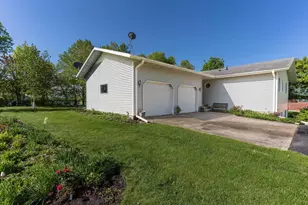 23716 Stony Bar Cir, Pelican Rapids, MN 56572 - Photo 8