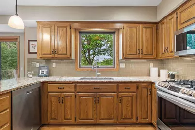 10660 47th Avenue N, Plymouth, MN 55442 - Photo 10