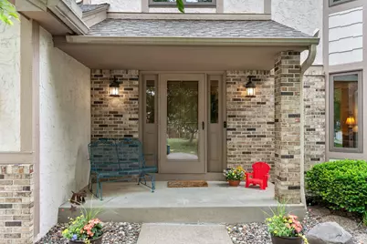 10660 47th Avenue N, Plymouth, MN 55442 - Photo 2
