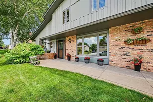6080 134th St W, Apple Valley, MN 55124 - Photo 2