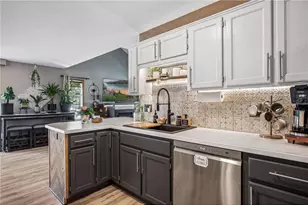 317 Creekside Dr, Buffalo, MN 55313 - Photo 8