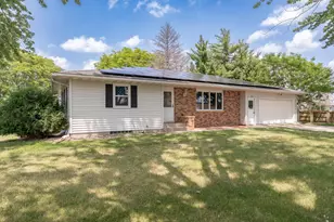 300 E Raven St, Belle Plaine, MN 56011 - Photo 1