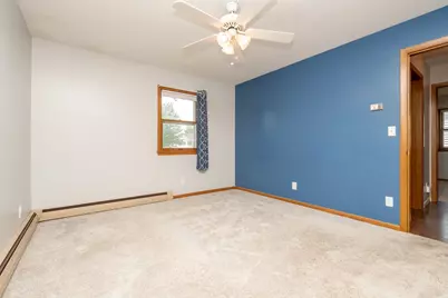 300 E Raven Street, Belle Plaine, MN 56011 - Photo 14