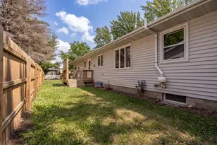 300 E Raven St, Belle Plaine, MN 56011 - Photo 28