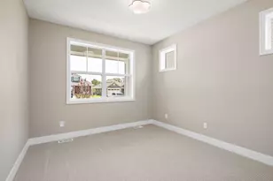4747 Lawndale Ct N, Plymouth, MN 55446 - Photo 22