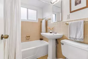 656 Ashland Ave, Saint Paul, MN 55104 - Photo 10