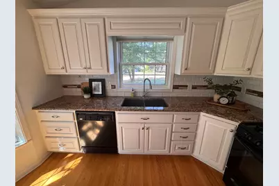 6522 Gray Fox Curve, Chanhassen, MN 55317 - Photo 2