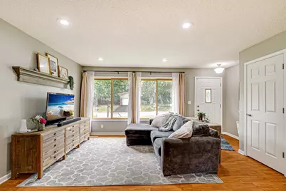 7572 Carillon Plaza W, Woodbury, MN 55125 - Photo 6