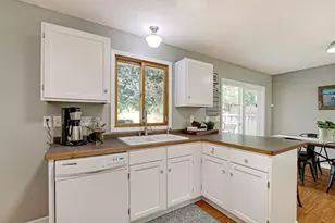 7572 Carillon Plaza W, Woodbury, MN 55125 - Photo 12