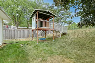 7572 Carillon Plaza W, Woodbury, MN 55125 - Photo 32