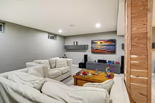 7572 Carillon Plaza W, Woodbury, MN 55125 - Photo 24
