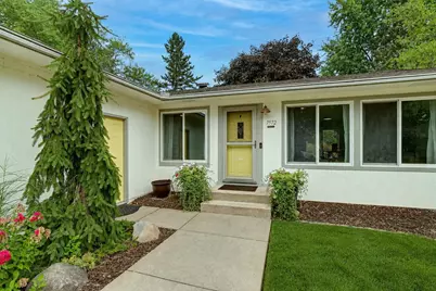 7572 Carillon Plaza W, Woodbury, MN 55125 - Photo 2