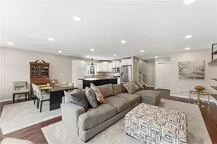 7598 Crimson Ln, Savage, MN 55378 - Photo 4
