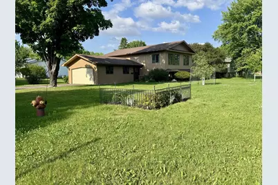 2003 4th Avenue N, Menomonie, WI 54751 - Photo 2
