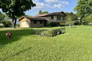 2003 4th Ave N, Menomonie, WI 54751 - Photo 2