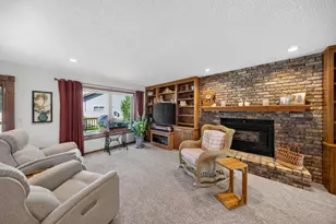 1116 Knoll Ct NW, Rochester, MN 55901 - Photo 6