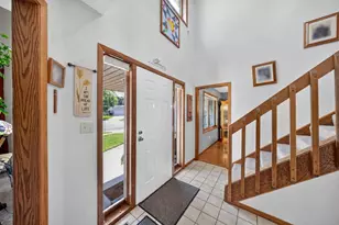 1116 Knoll Ct NW, Rochester, MN 55901 - Photo 2