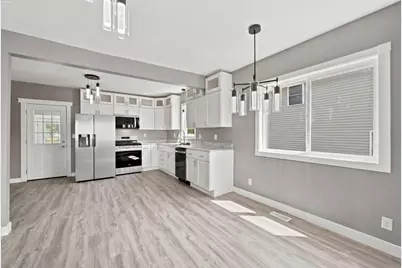 303 W Baker Street, Arlington, MN 55307 - Photo 6