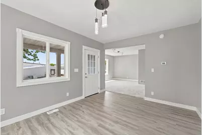 303 W Baker Street, Arlington, MN 55307 - Photo 8