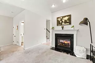15742 Frisian Ln, Apple Valley, MN 55124 - Photo 4