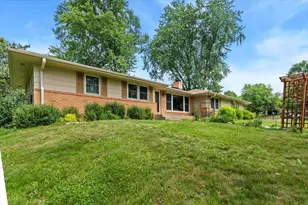 2300 Oakwood Dr, Burnsville, MN 55306 - Photo 36