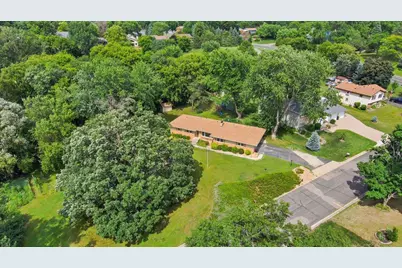 2300 Oakwood Drive, Burnsville, MN 55306 - Photo 10