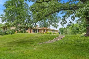 2300 Oakwood Dr, Burnsville, MN 55306 - Photo 2