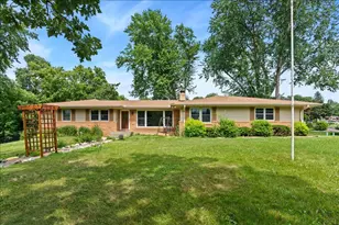 2300 Oakwood Dr, Burnsville, MN 55306 - Photo 46