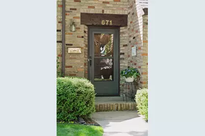 671 Josephine Place, Saint Paul, MN 55116 - Photo 4