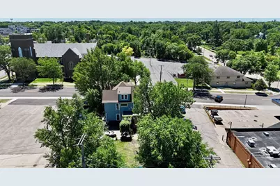 212 W Junius Avenue, Fergus Falls, MN 56537 - Photo 80