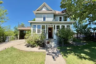 212 W Junius Ave, Fergus Falls, MN 56537 - Photo 1