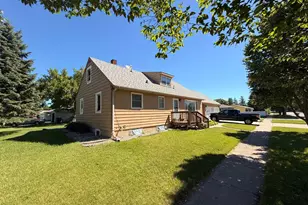 1902 8th Ave N, Moorhead, MN 56560 - Photo 2