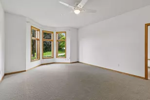 7690 Gibraltar Terrace, Apple Valley, MN 55124 - Photo 34
