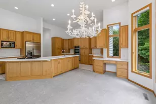 7690 Gibraltar Terrace, Apple Valley, MN 55124 - Photo 10