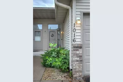 1016 Honeysuckle Lane SE, Cambridge, MN 55008 - Photo 2