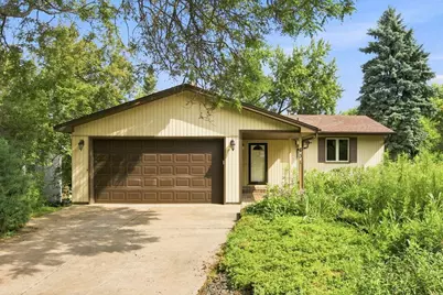 631 Transit Avenue W, Roseville, MN 55113 - Photo 2