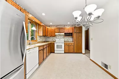 631 Transit Avenue W, Roseville, MN 55113 - Photo 12